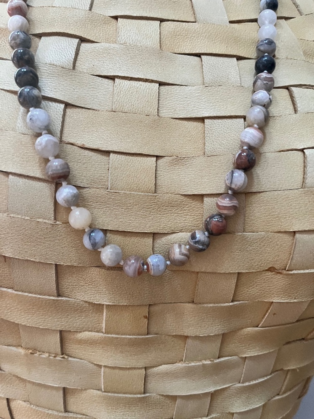 Rare find! Agate Necklace Earth Tone